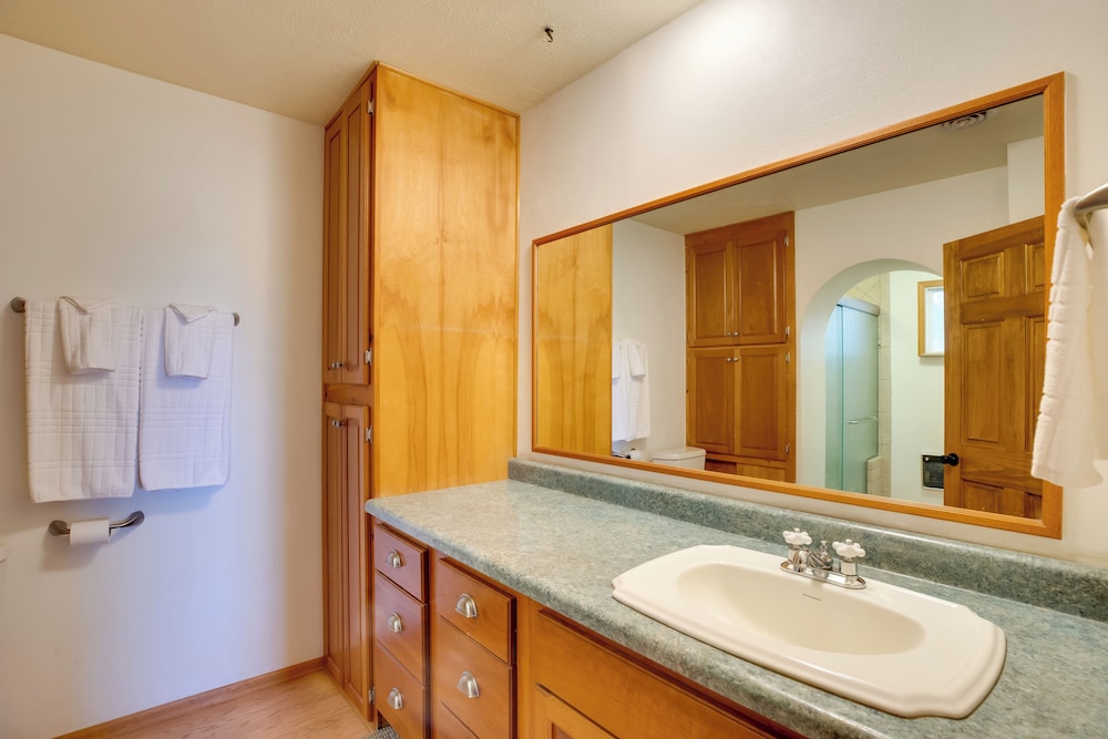 Rural Home Near Event Venue! 26 Mi to Black Canyon