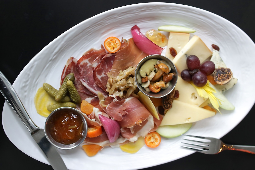 DoubleTree by Hilton Montreal Airport - Property Image 12