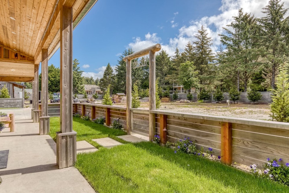 Boutique Cabin Design Luxury Hot Tub Path to Beach