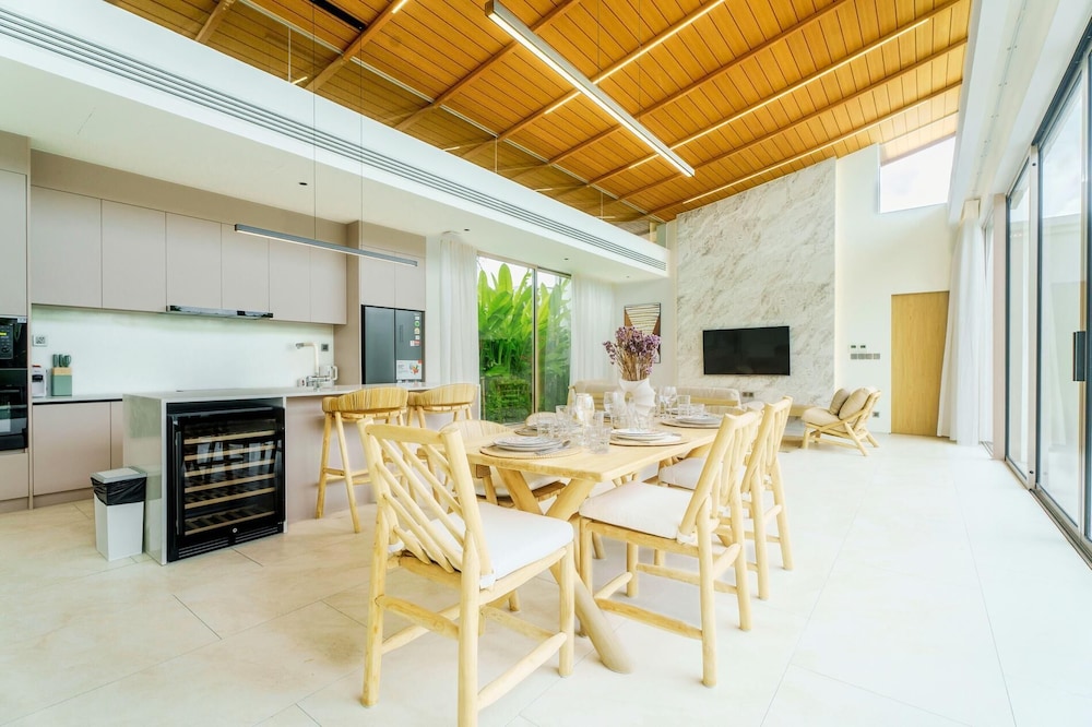 Asherah New 3BR Pool Villa + Free Airport Transfer