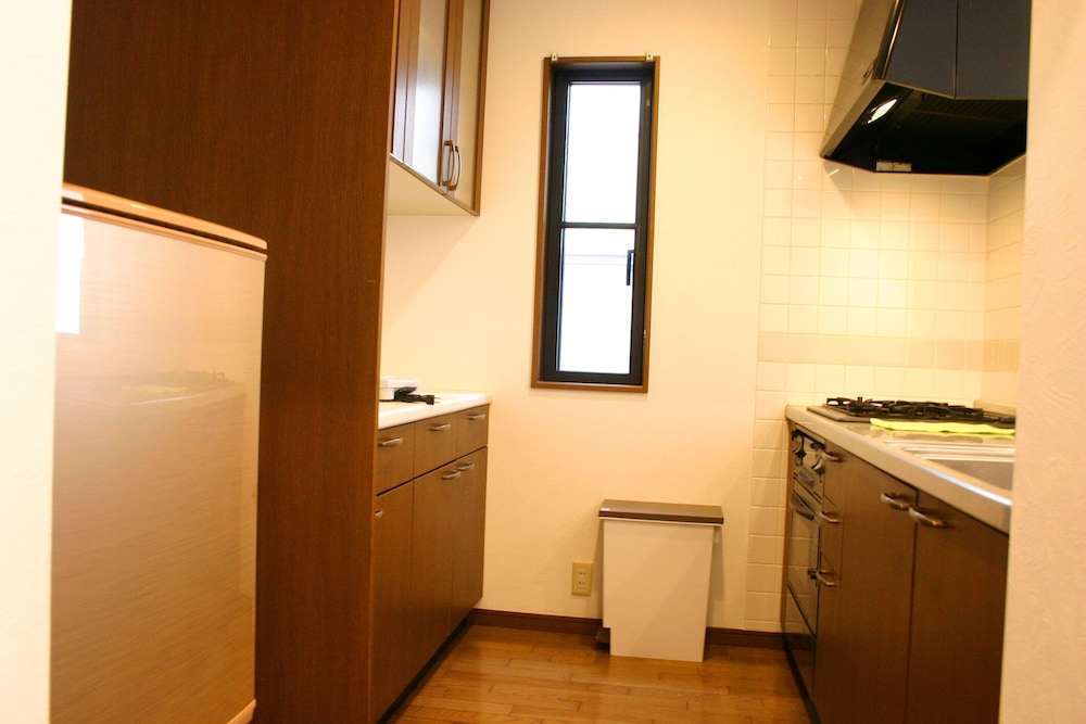 916 Travel Inn