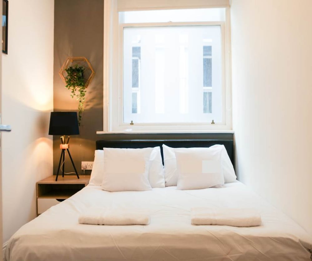 Liverpool Modern Irwell Stay
