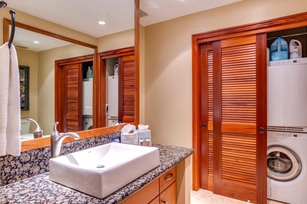 Kapalua Ridge Villas by KBM