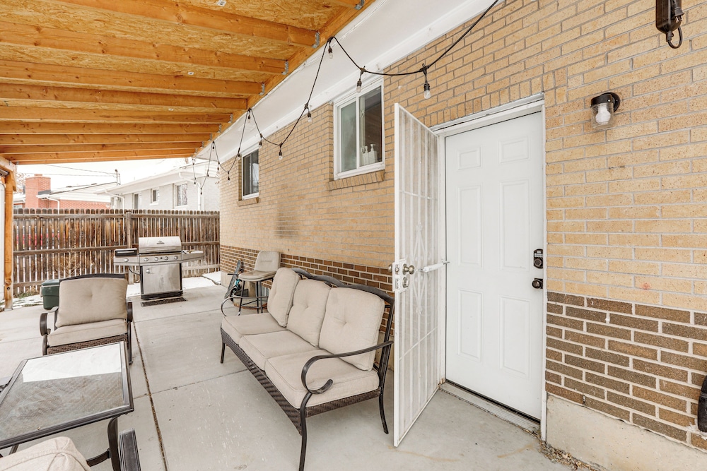 8 Mi to Dtwn: Denver Haven w/ Fenced Yard!