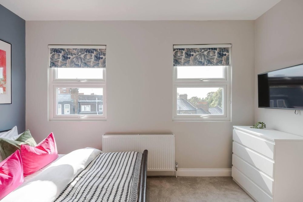 Stunning 3 bed Flat in the Heart of West Hampstead