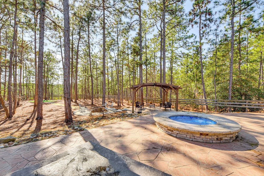 Fire Pit + Patio: Spacious Southern Pines Retreat