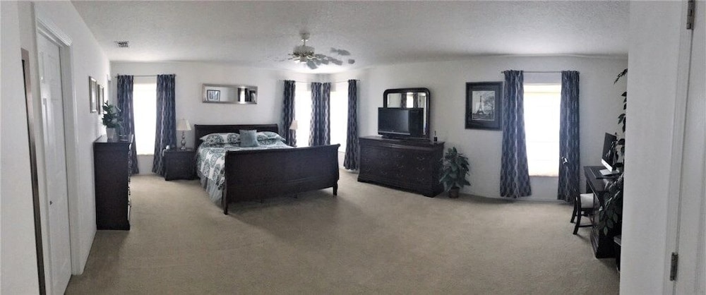 Fl Special!! Berkeley Executive Pool 5 Bedroom Villa view 4