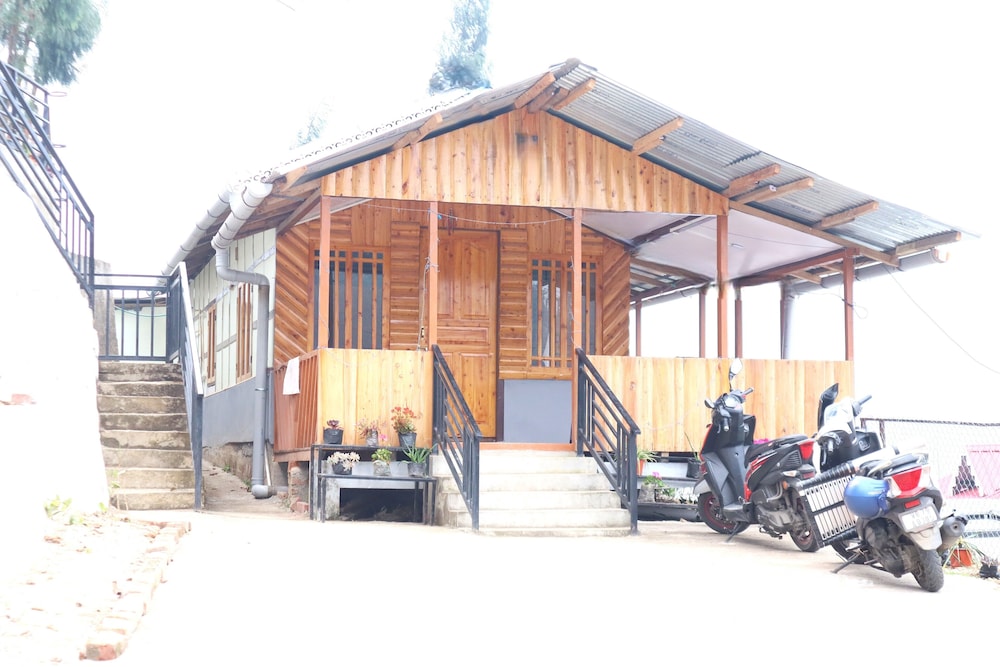 Okhli Homestay