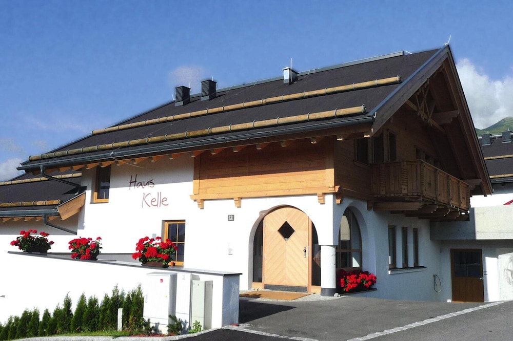 Chalet in Fiss With Panoramic Mountain Views