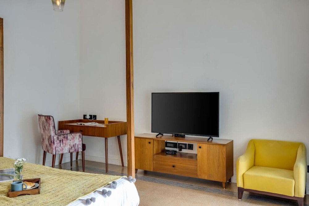 Villa Ayana 5bhk With Pool and Near the Beach