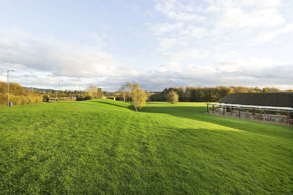Worcester Vacations - Days Inn by Wyndham Tewkesbury Strensham - Property Image 3