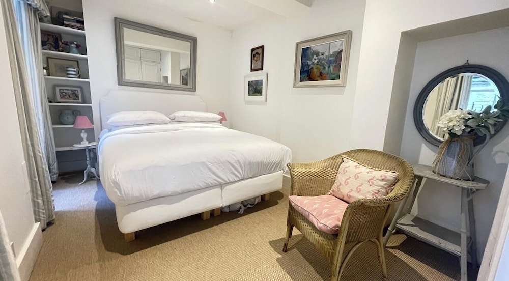 Second nest Chelsea