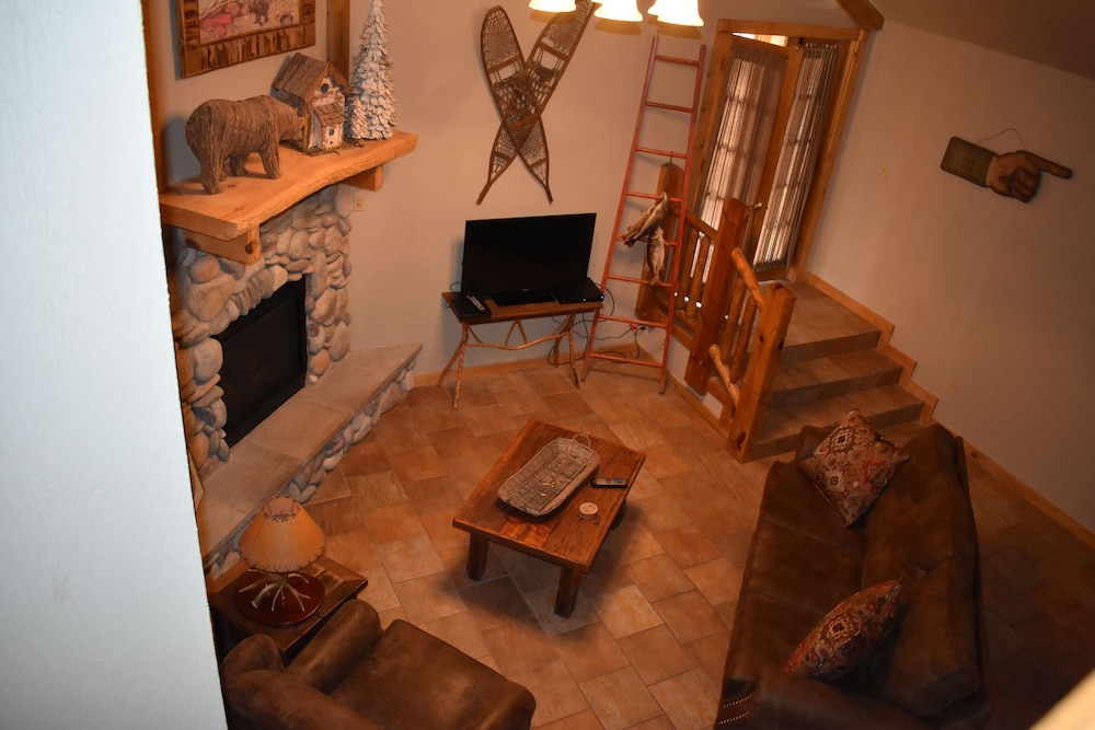 Bear Creek Lodge Cabin Resort
