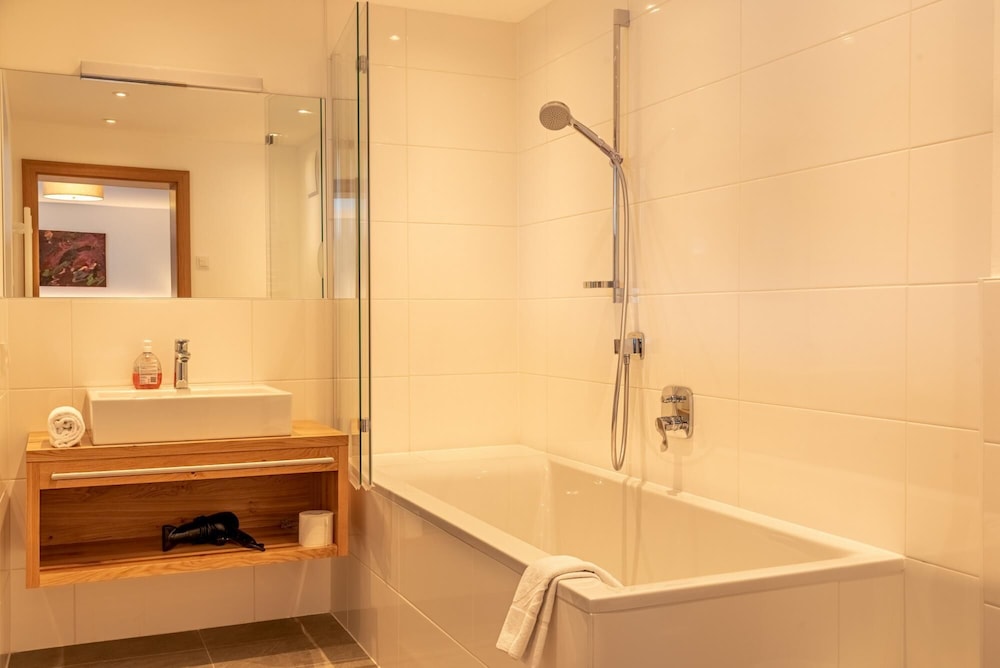 Finest Villa Zell am See - Penthouse Sauna