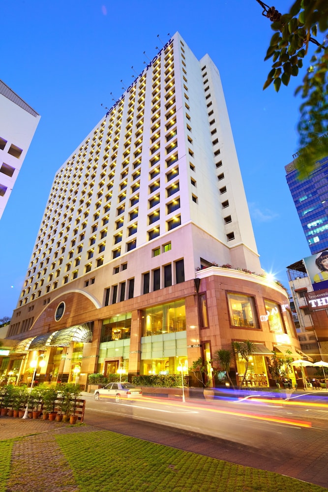 Hotel The Royal City Hotel - Image 1