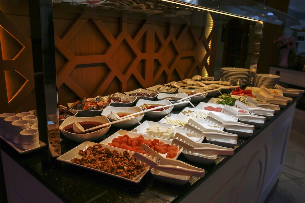 Exelans Hotel & Spa - Image 12