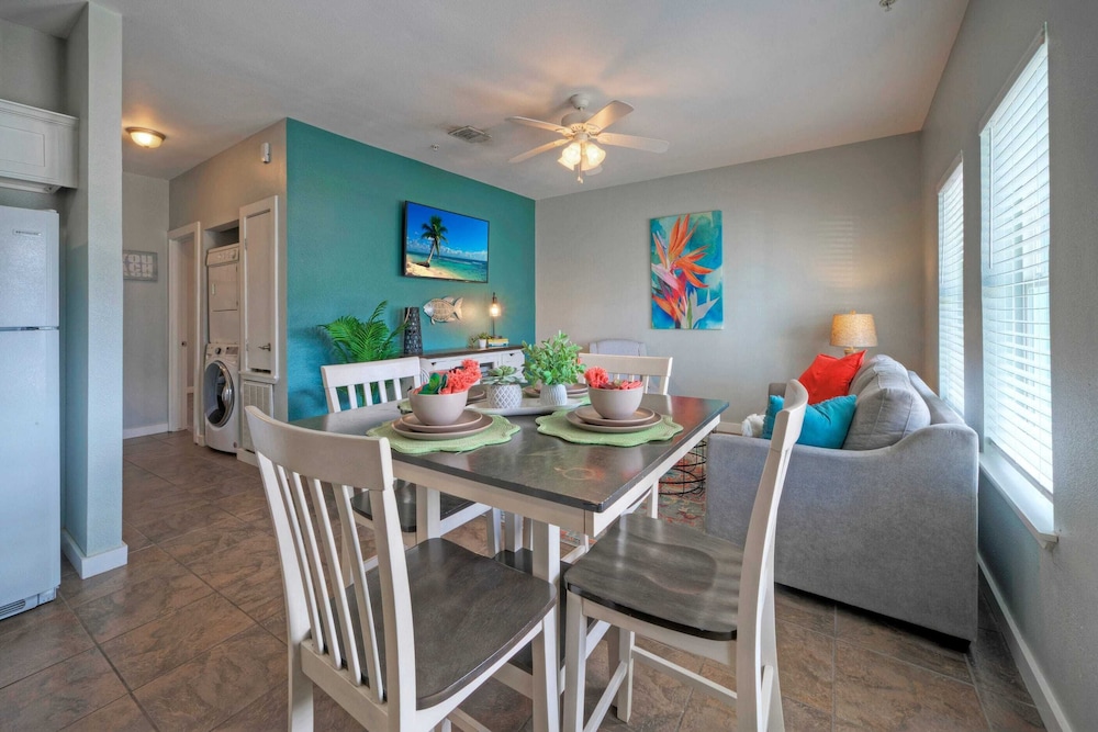 9 Costa Bahia Sleeps 20, Pool + Beach Nearby Perfect for Families