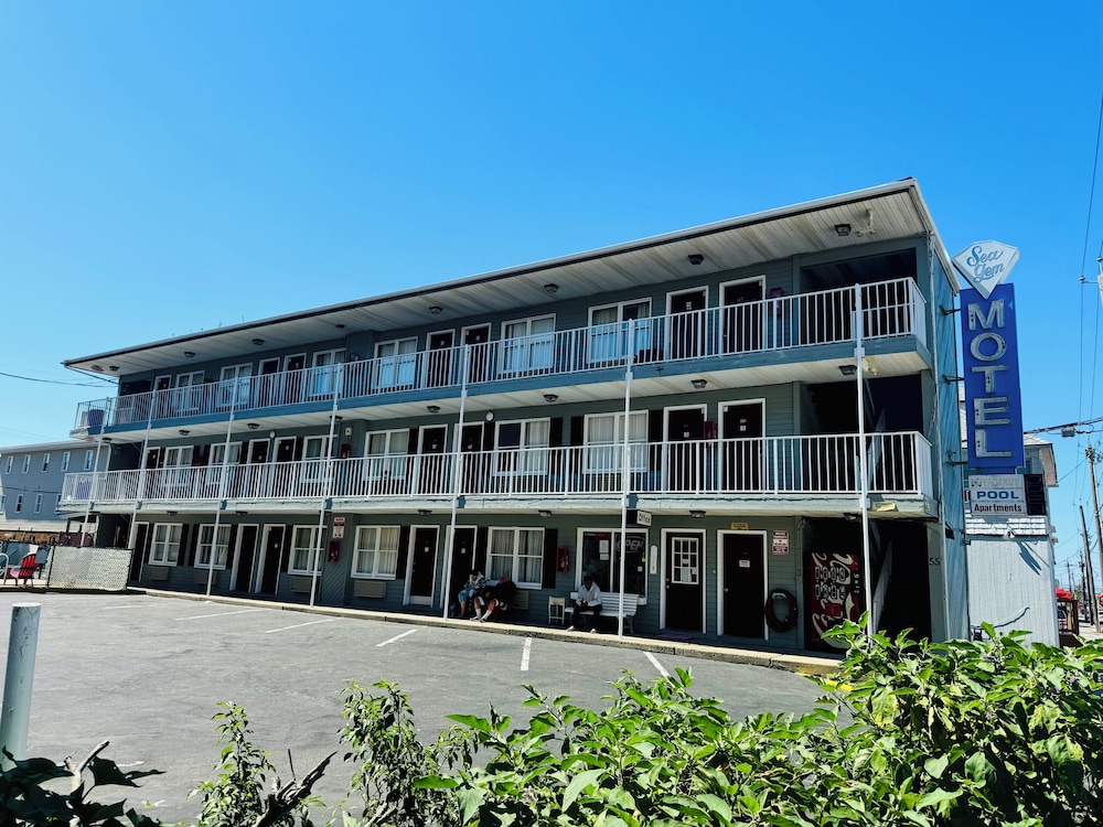 Sea Gem Motel and Apartments