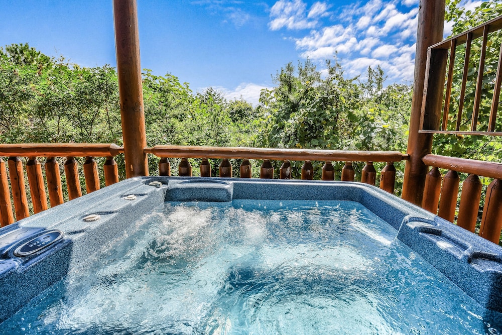 Extravagant View 3 Bedrooms 3 Bathrooms Cabin