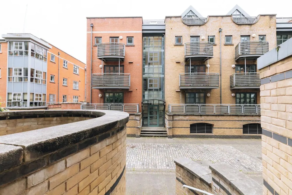 Central 2BD Flat - Redcliffe view 3