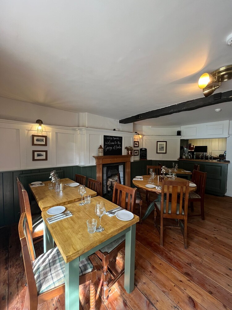 The George Inn