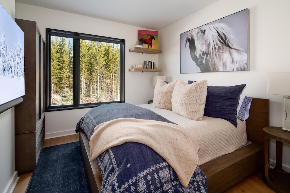 Big Sky Lake Lodge