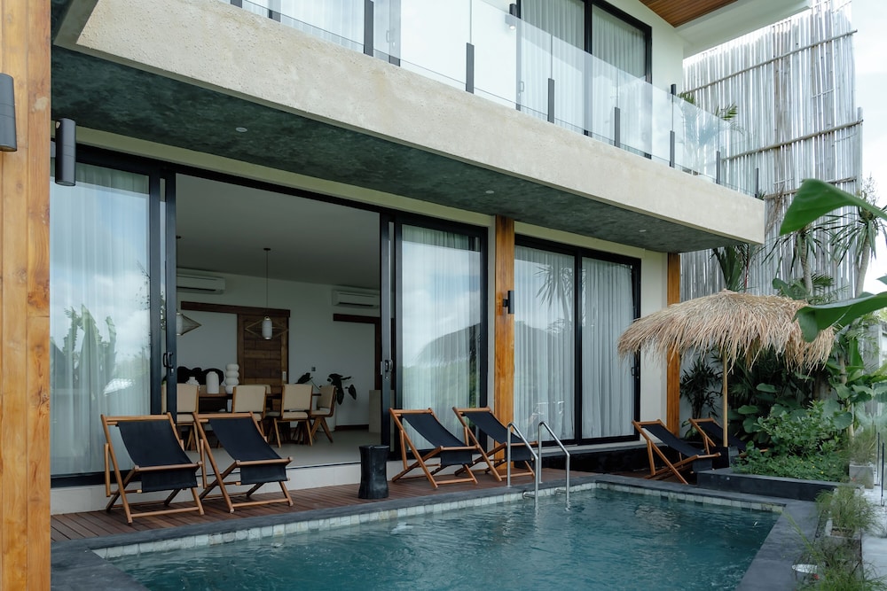 AMO Residences
