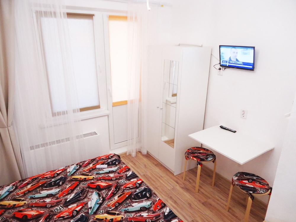 Apartments on Prospekt Dzerzhinskogo 240