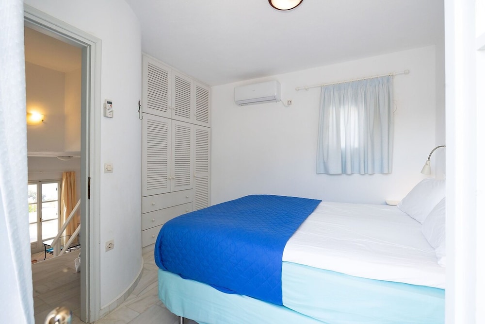 B5 Three Bedroom Home View Spectacular sea Views