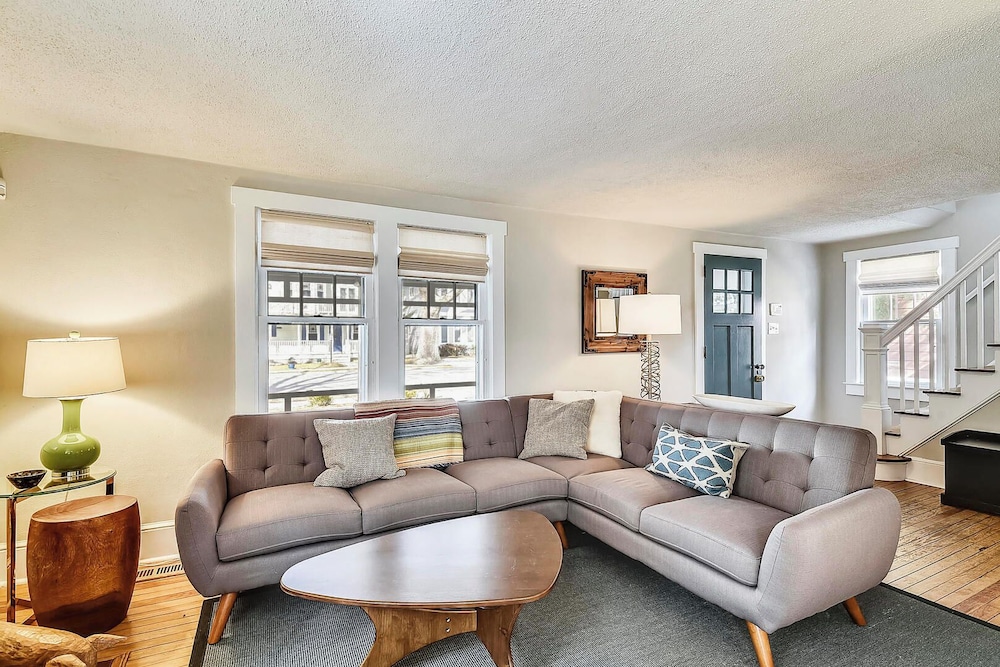 Laurel Street 108
