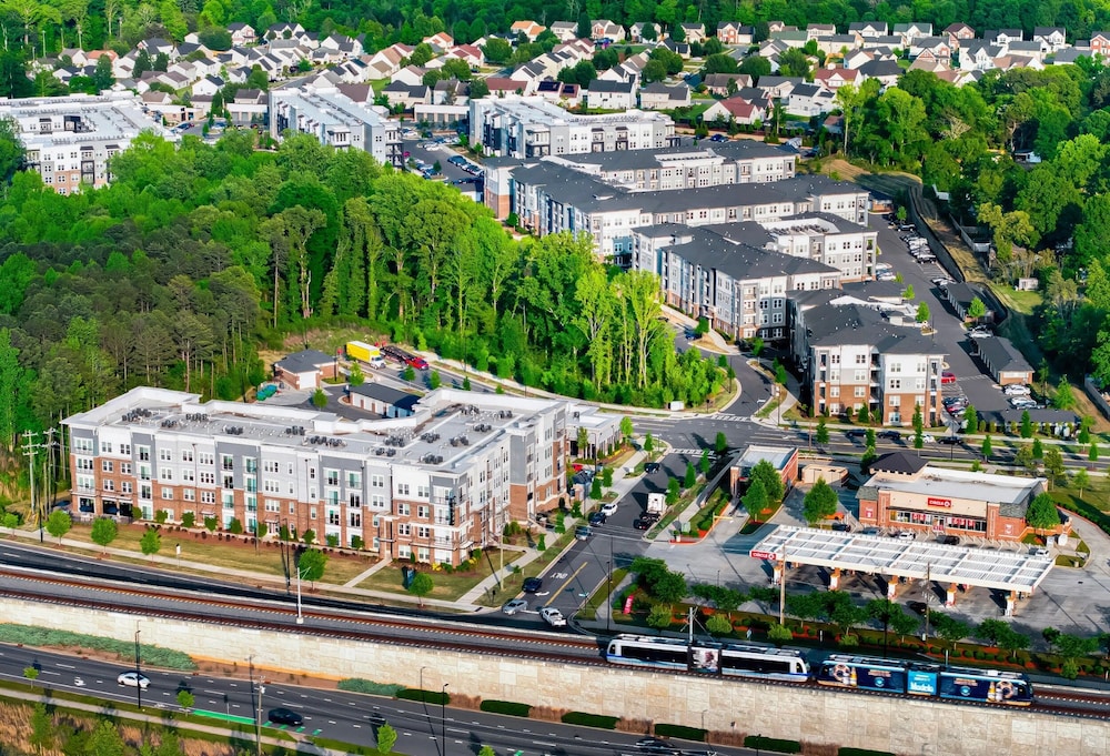 Landing Furnished Apartments - Central West End