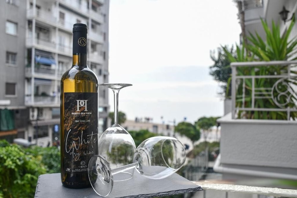 Porto Sea View Apartments - D. Gounari 5