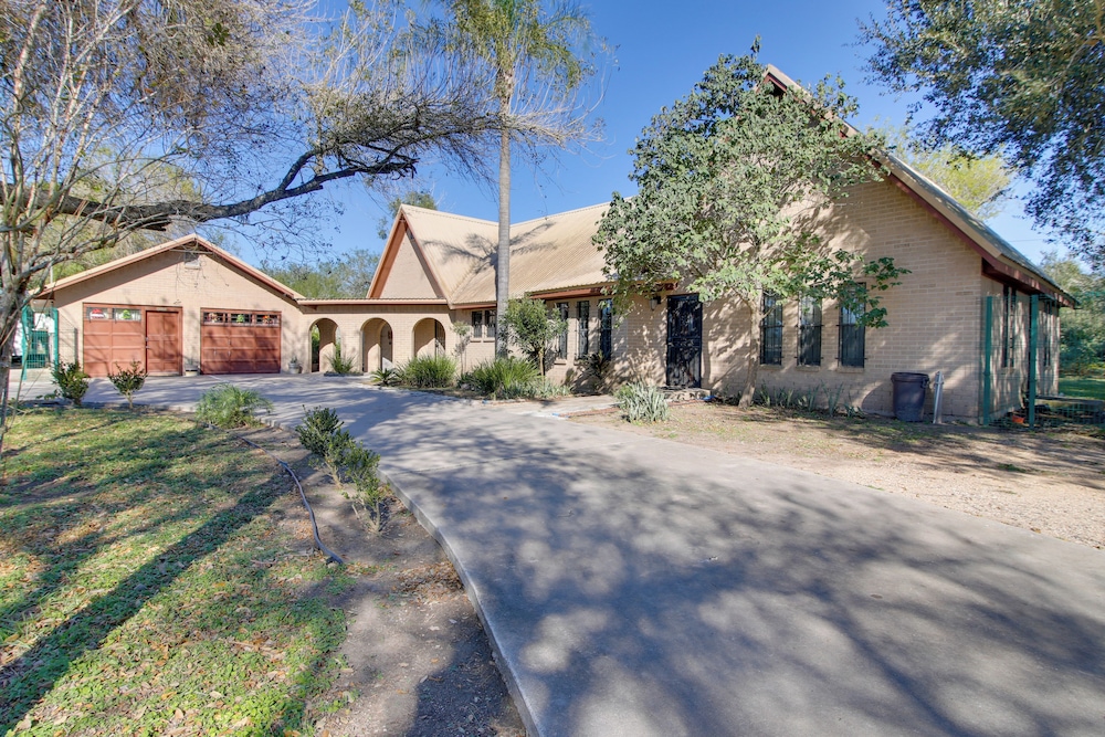 Close to State Parks & Trails: Santa Rosa Home