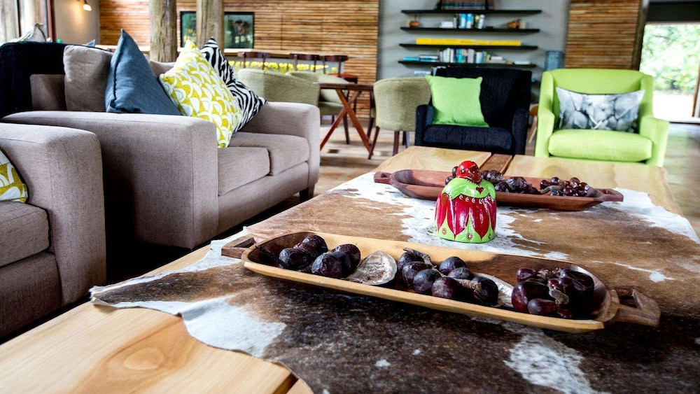 Royal Thonga Safari Lodge