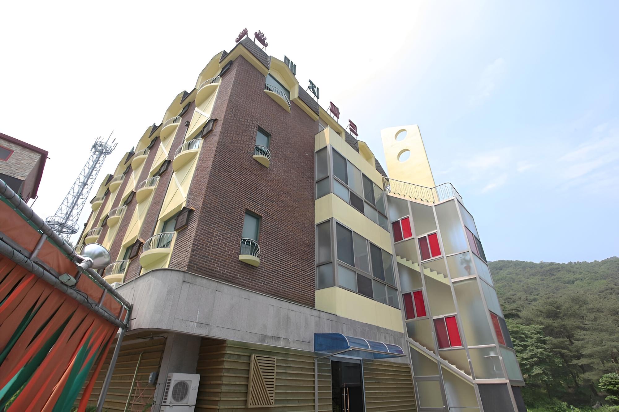 Wonju Maeji Self Check-in Motel view 2