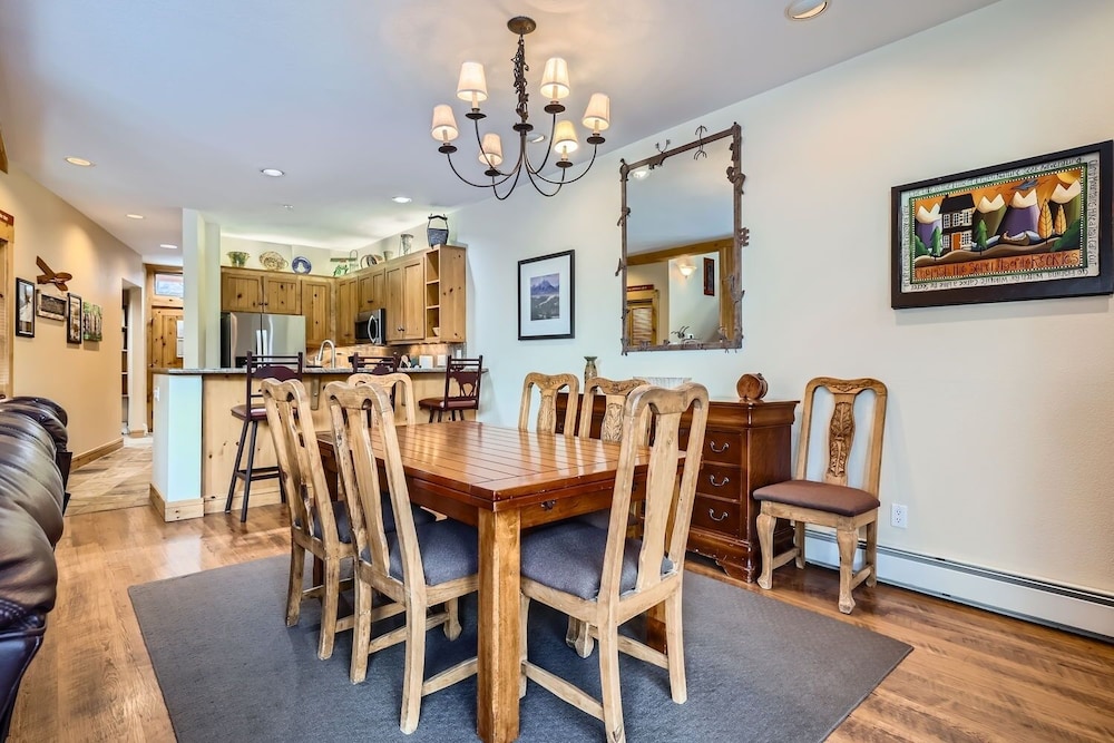 8712 Ski Tip Townhomes 3 Bedroom Townhouse