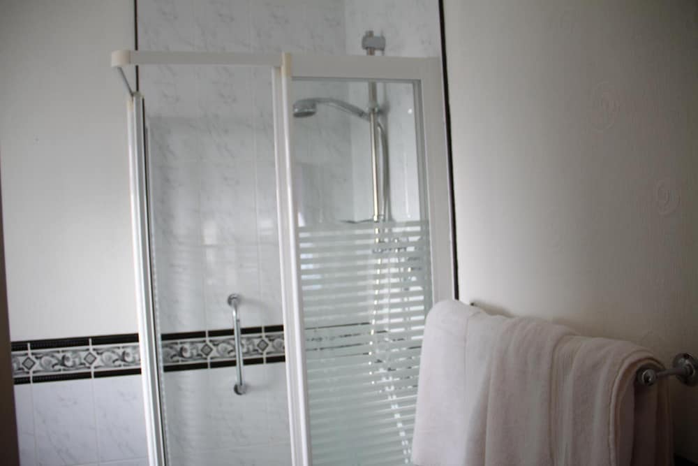 Brooklodge B&B
