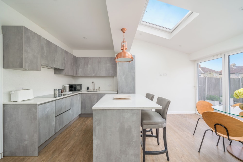 Elegant 3Bedroom Retreat