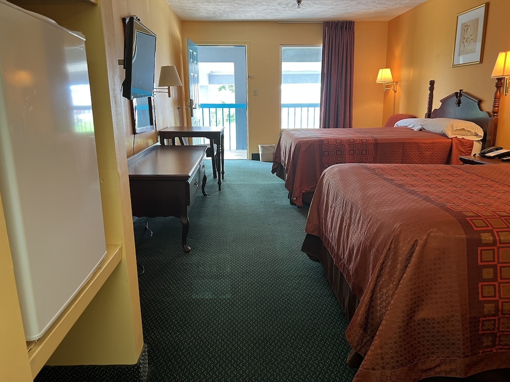 Deluxe Inn & Suites