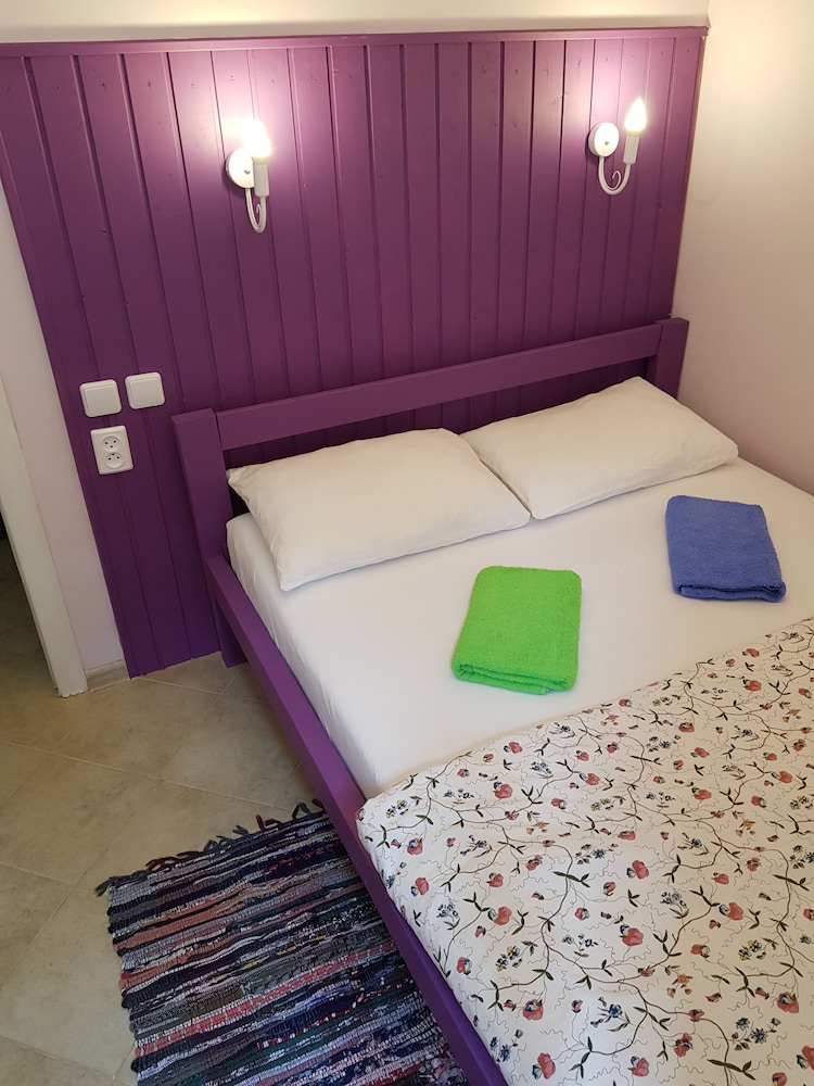 Hostel Makarena