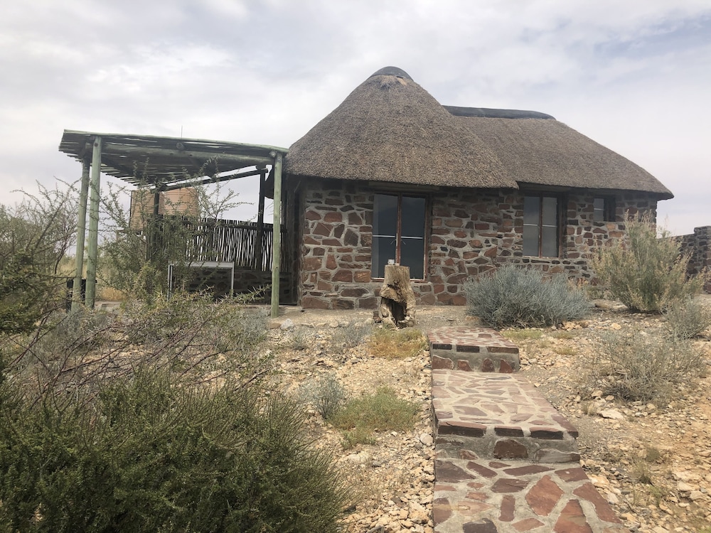 Tsauchab River Lodge