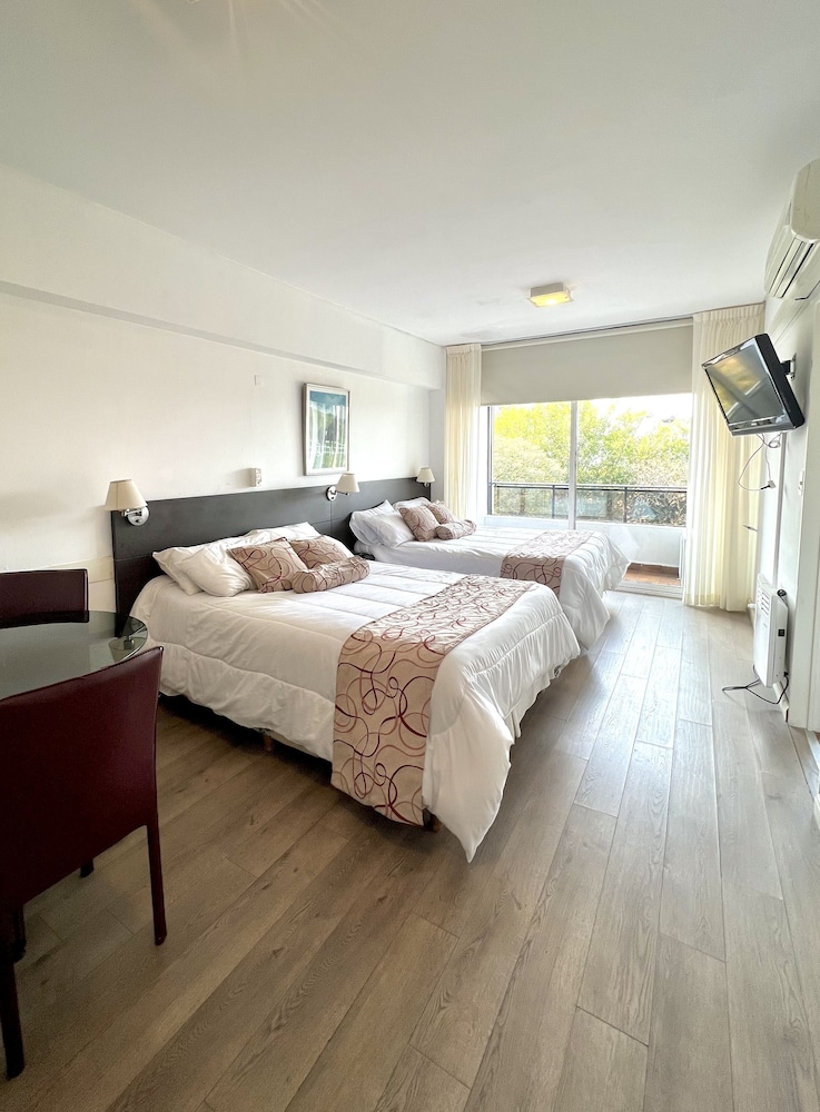Golf Tower Suites & Apartments