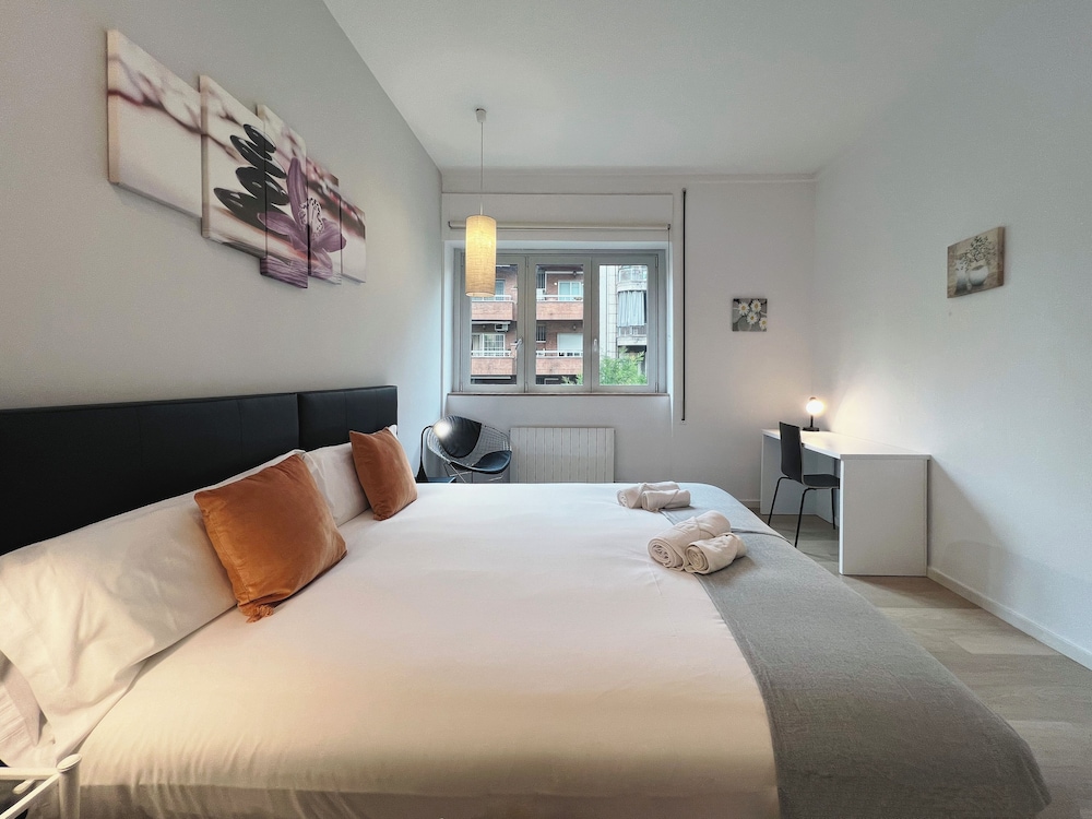 Stay U-nique Apartments Sants