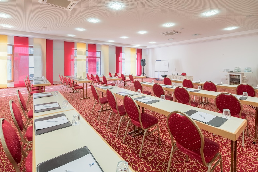 Best Western Hotel Wuerzburg Sued - Property Image 14