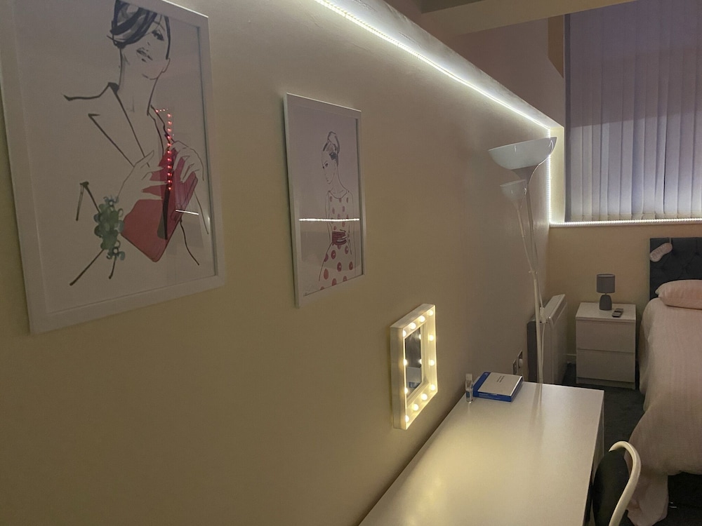 Brand New Apartment City Centre Liverpool view 2