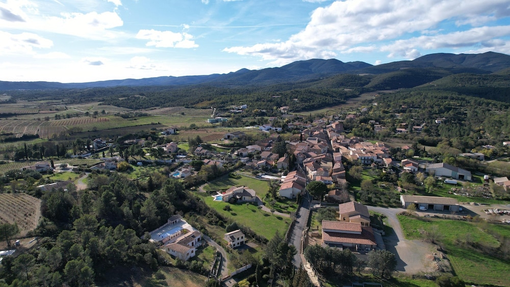 Villa in France With Private Pool & Garden