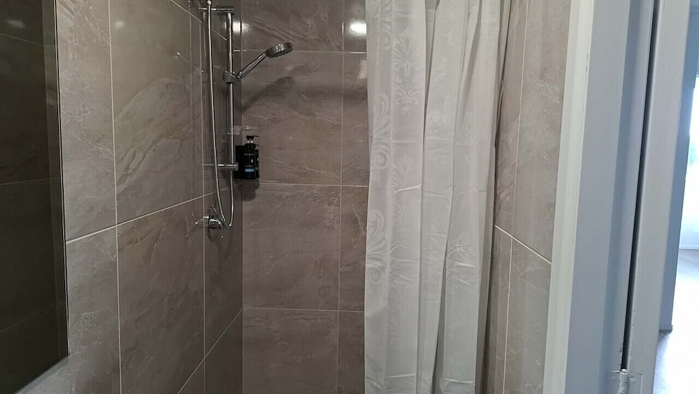 2 Double 5 Single 2 Sofa Beds Suite 1