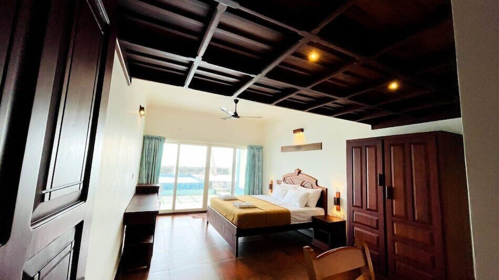 Breakwater Resort by Z Vacations