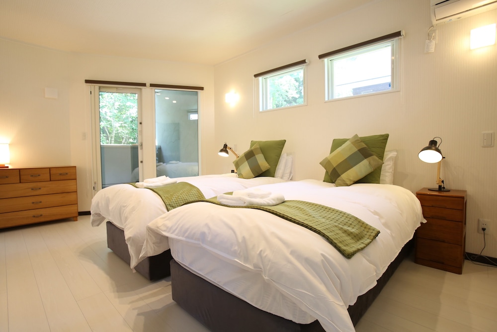Condor House Hakuba view 3