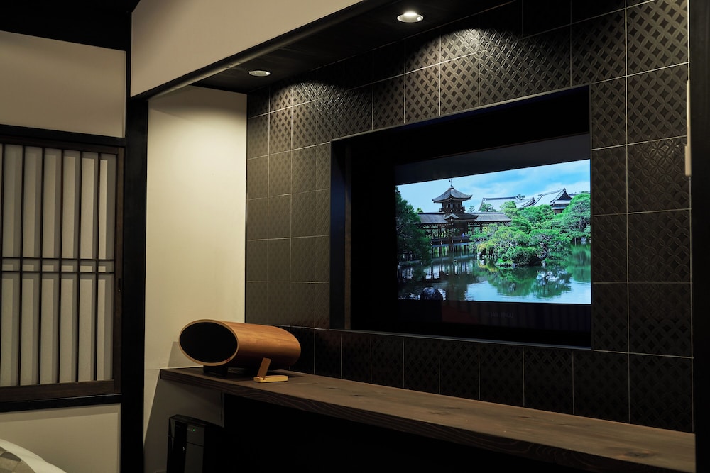 KIRAKU KYOTO RINPA